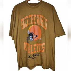 Face The World Athletics Football Helmut T-Shirt in Khaki Green Size XL